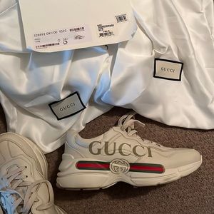 Women's Rhyton Gucci logo leather sneakers